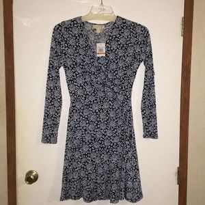 Michael Kors NWT L/S Cloud/black dress size S